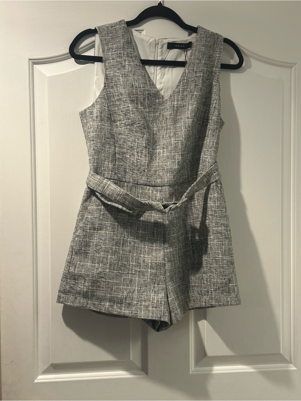 AEOM Brand New Tweed V-Neck Tailored Romper with Belt Gray size Medium
